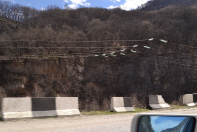Инженерное решение по подвесу линии в скалистой местности